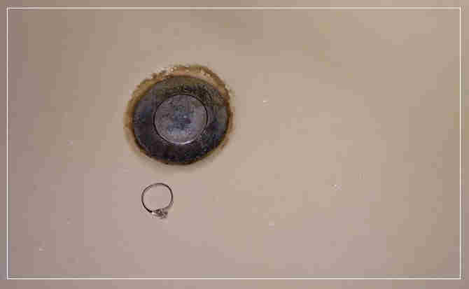 镜铁区下水道物品打捞
